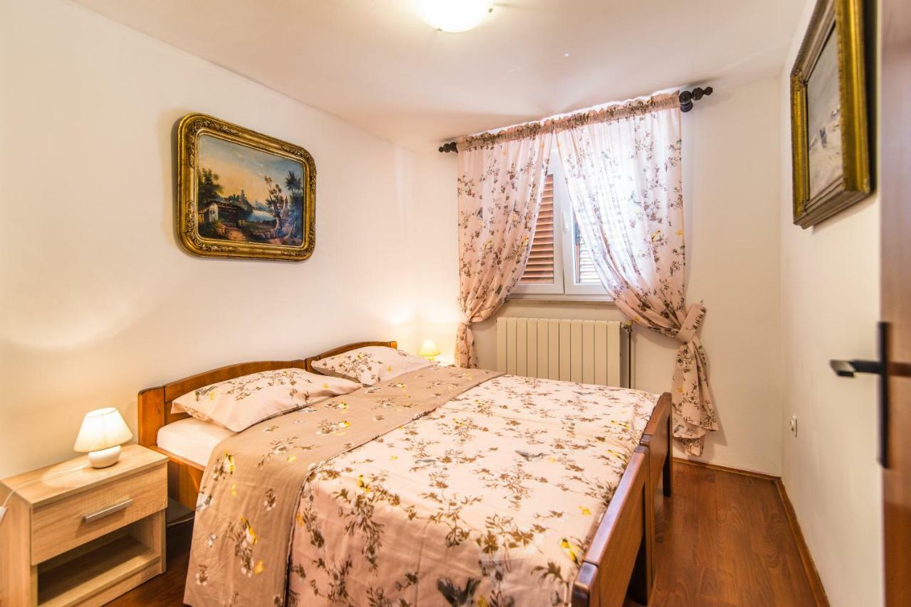 Apartmani Marina Пореч Екстер'єр фото