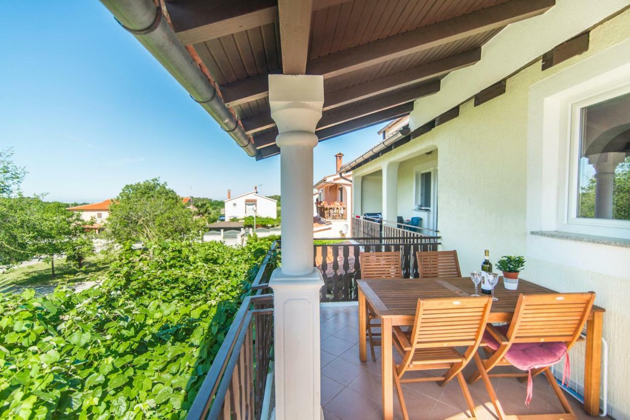 Apartmani Marina Пореч Екстер'єр фото